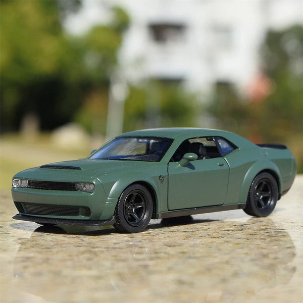 1/36 Dodge Challenger Alloy Muscle Sports Car Model Diecast Metal Toy Police Vehicles Car Model Simulation Collection Kids Gift